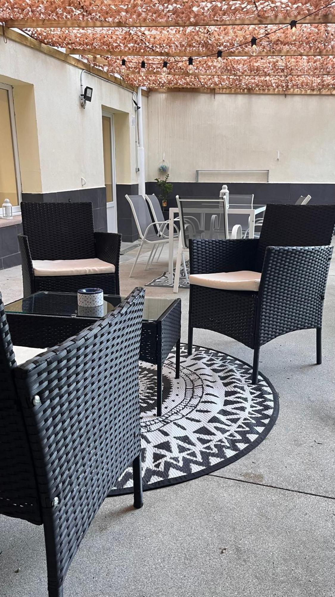 オビエドJardin En El Centro Catedralアパートメント エクステリア 写真